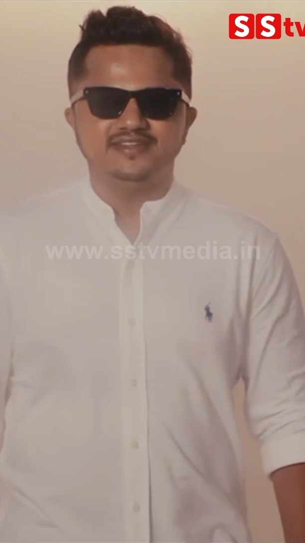 Director Mahesh Kumar entry to Ayogya 2 Announcement set