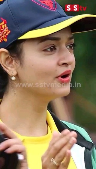 Sanvi Srivastava looks cute