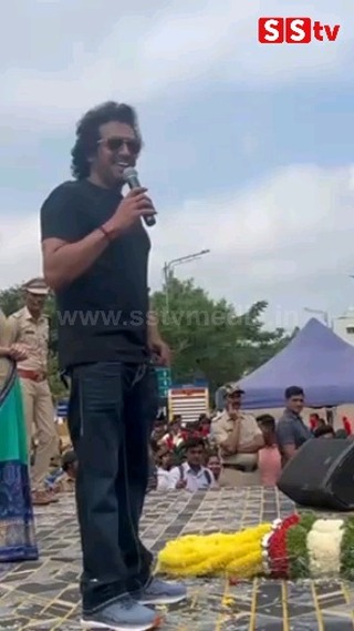 Real star with fans in Hubballi