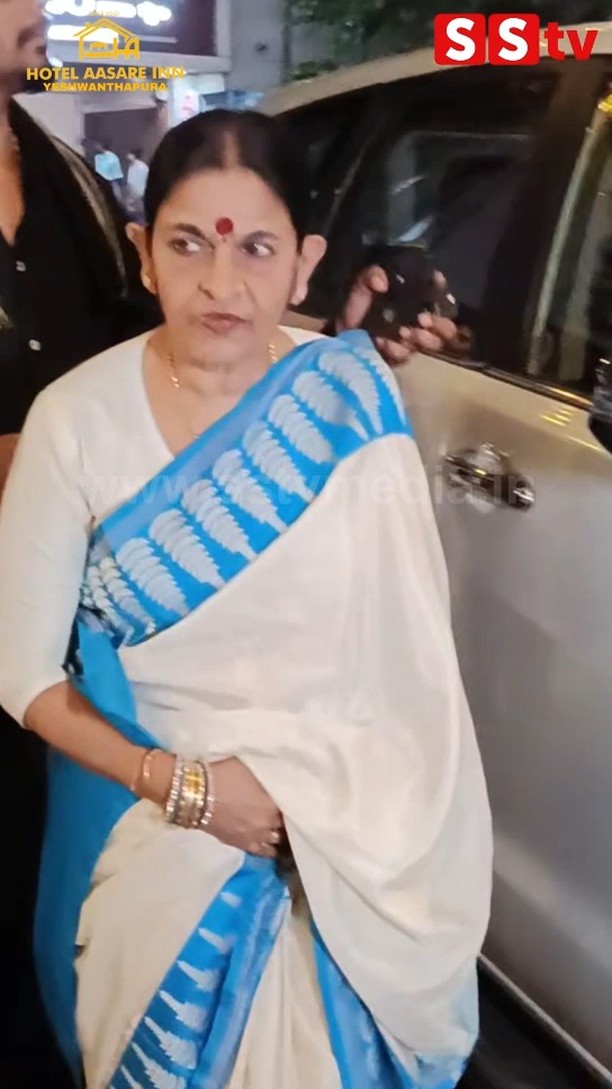 Puneeth Rajkumar's sister came to Hotel Asare