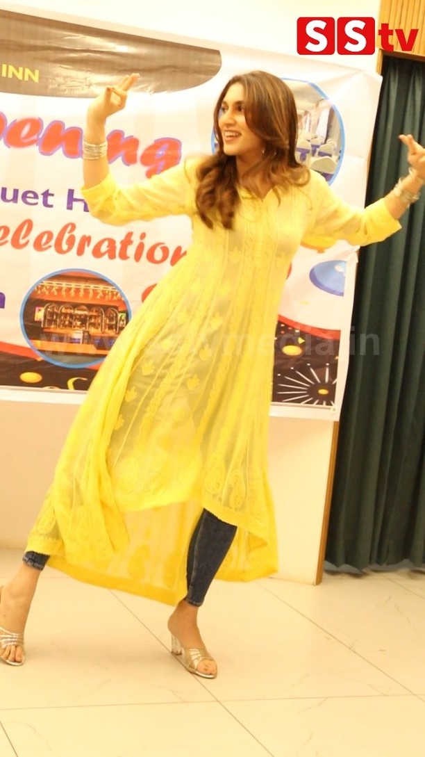 Aradhana fulfilled her fans' wishes by dancing