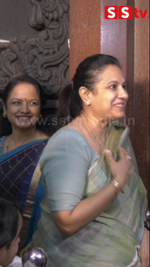 Ashwini Madam arrived at the Ayogya 2nd Muhurta