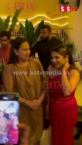 Ashwini Puneeth Rajkumar arrives for the inauguration of Rox Pub