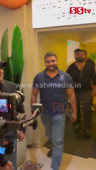 Mr. Murali Came Rox Pub