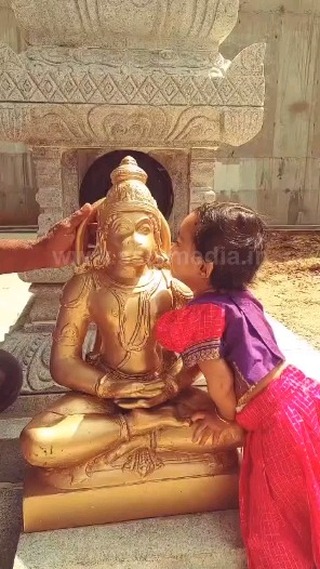 Dhruva Sarja's daughter who kissed Anjaneya