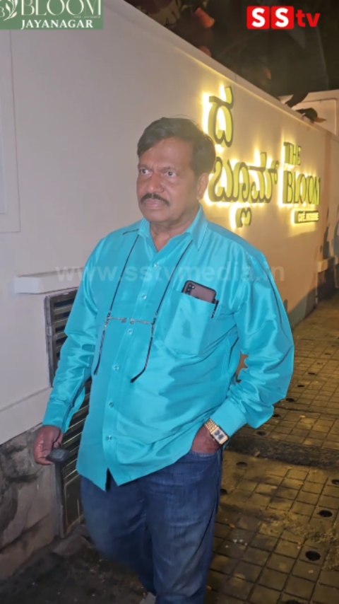 TS Nagabharana visits The Bloom Cafe