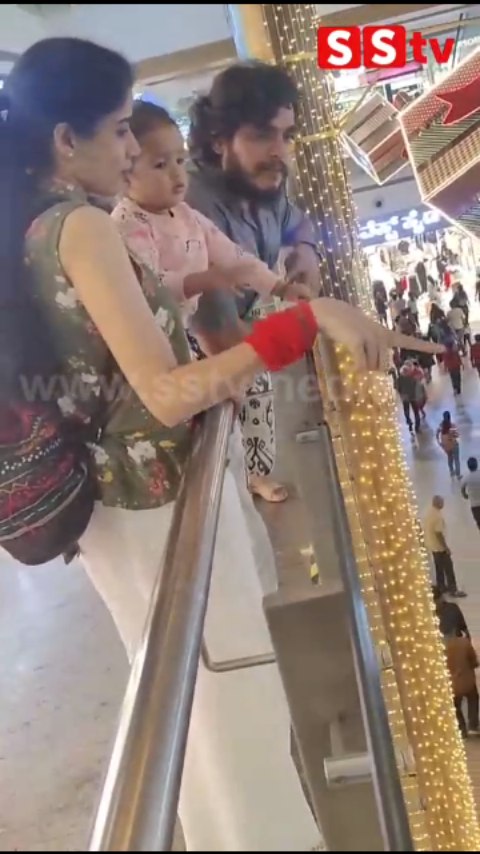 Look how much Gowrishankar takes care of his wife and children