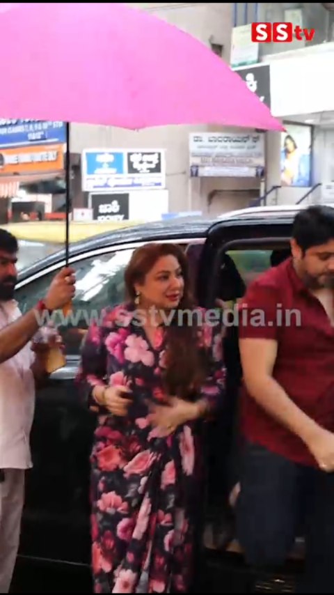Look where Priyanka Upendra came with her brother