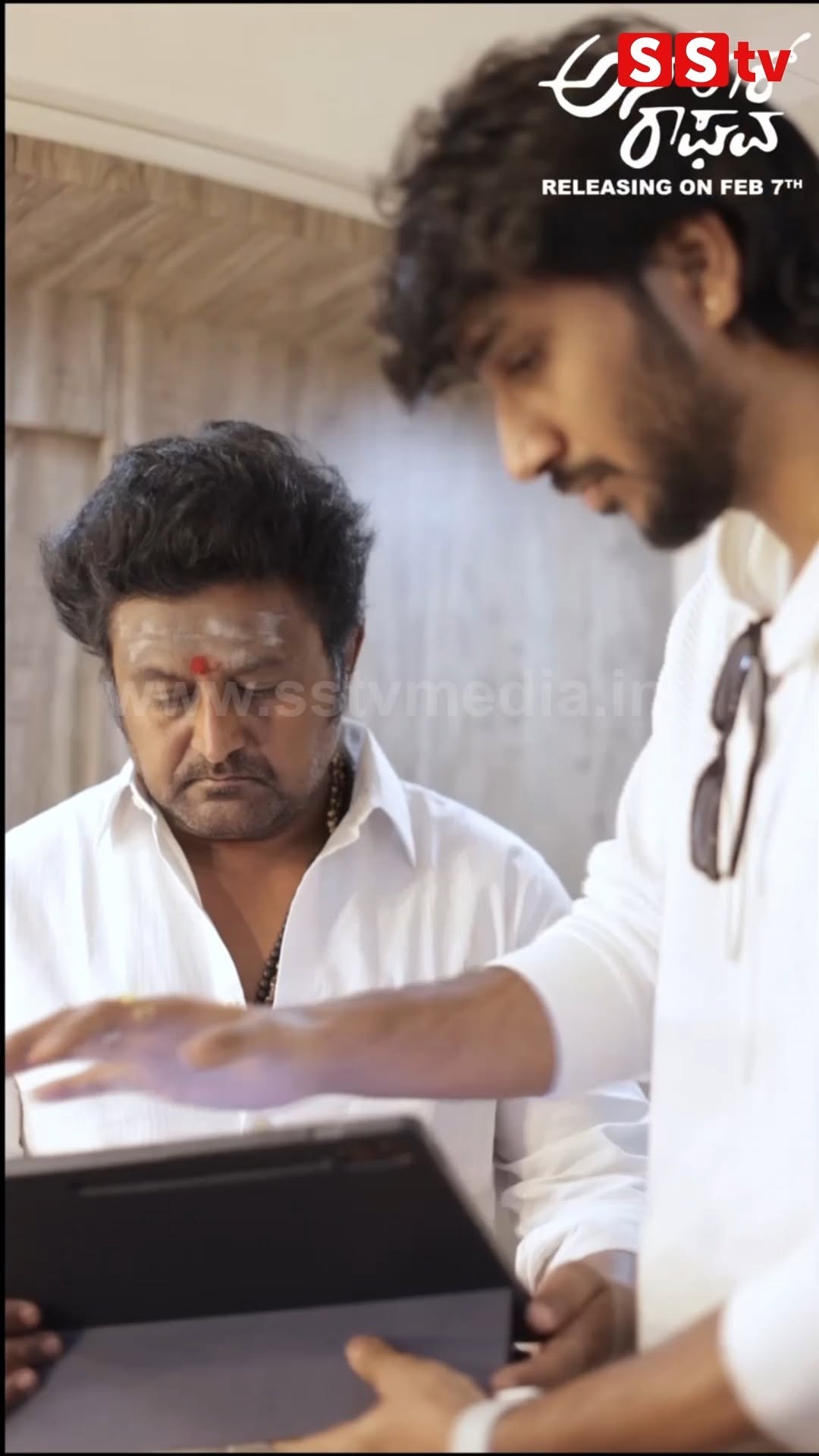 Watch the unlock Raghav song and see what Komal says