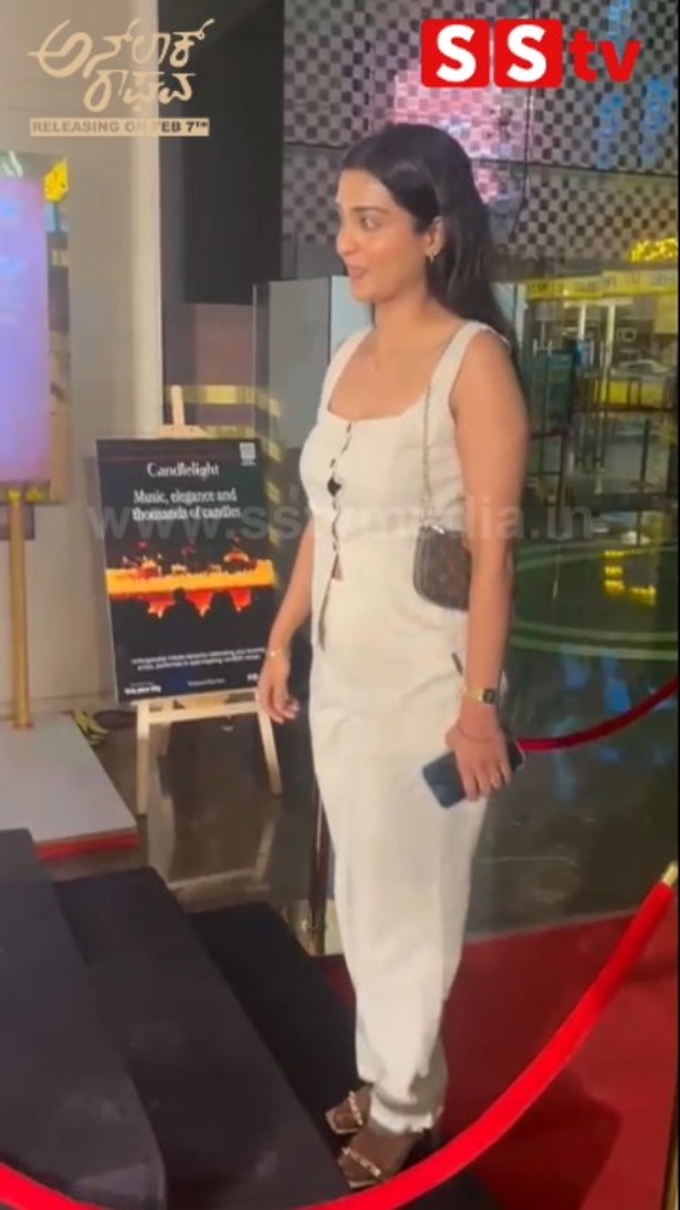Heroine's entry in the Unlock Raghava celebrity show