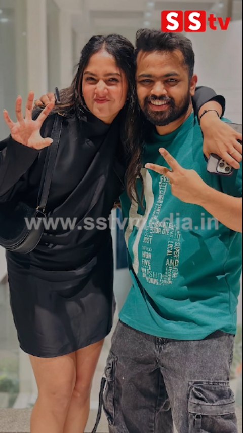 Bhavya Anna Dhanraj meets after a long time