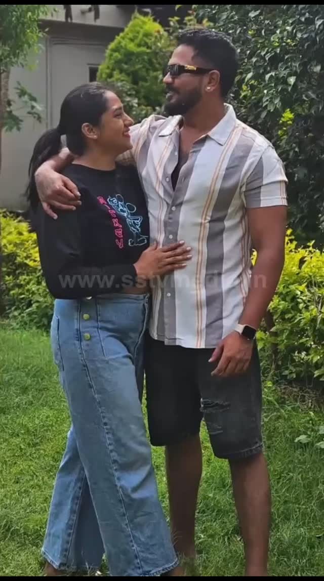 What a super couple, Rajat