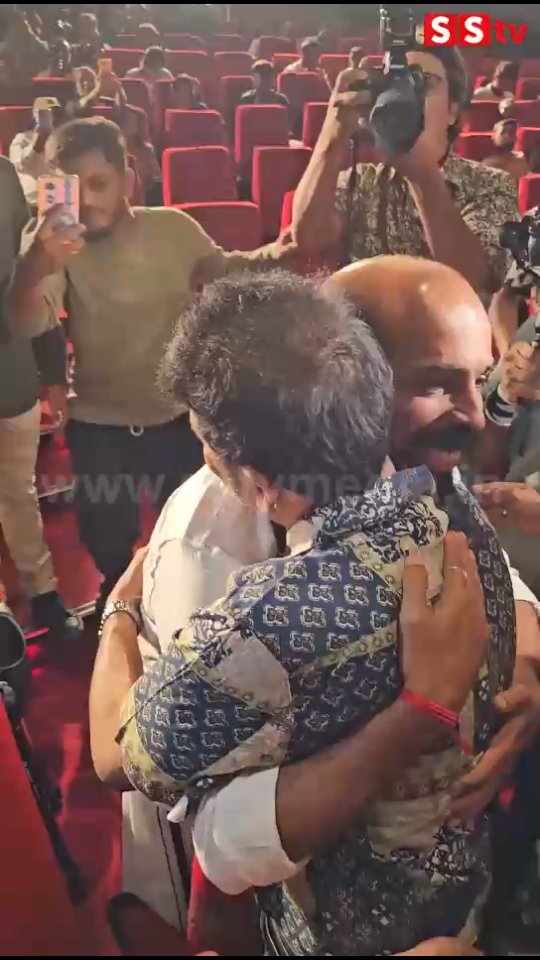 Raj B Shetty hugs Shivanna respectfully
