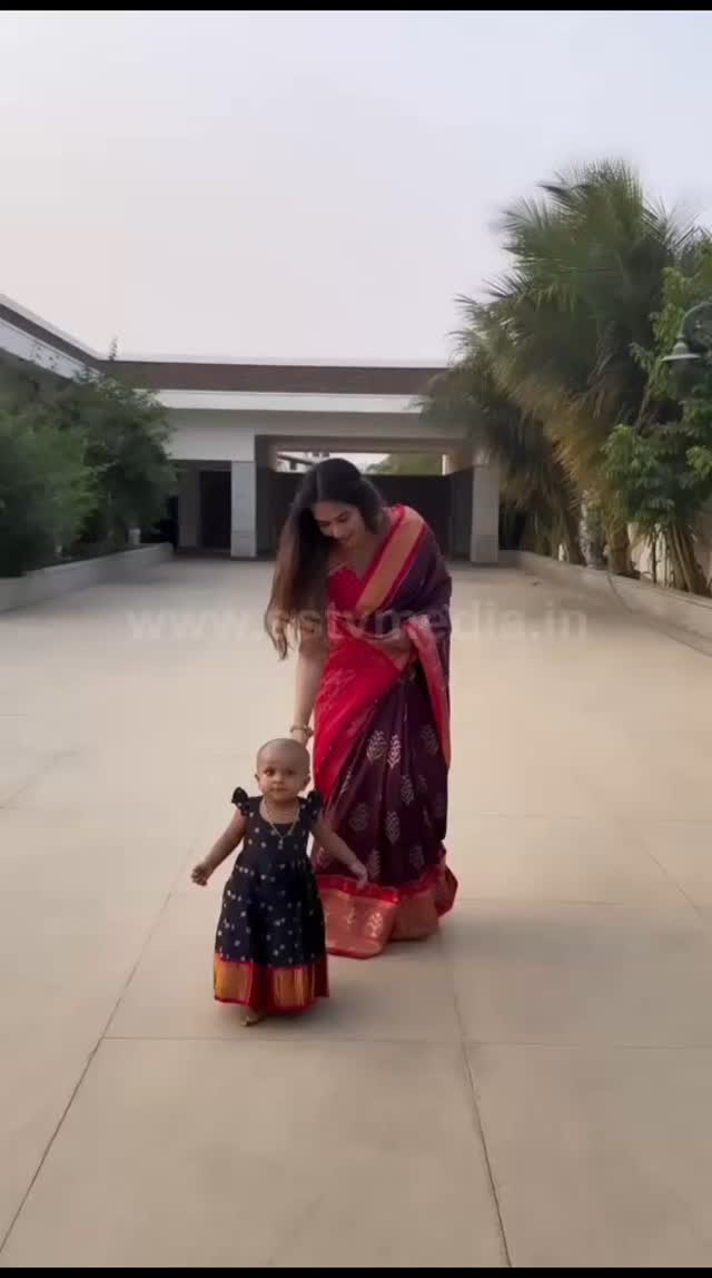 Actress Kavya celebrated Ugadi with her adorable daughter