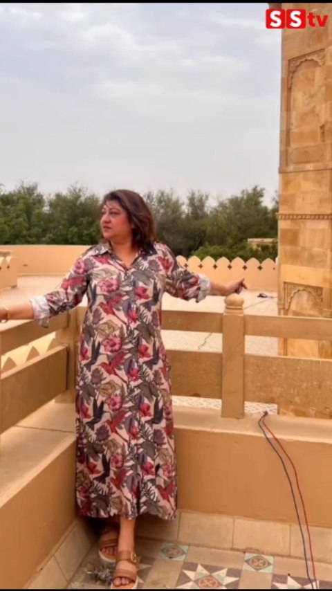 Actress Malashree enjoying herself in the desert