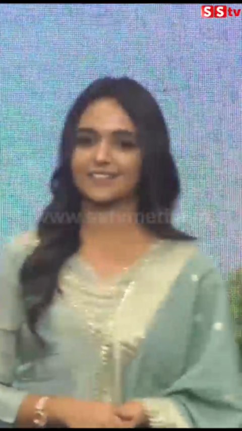 Nisha shines at the 2nd song release event of the movie Andondittu Kaala