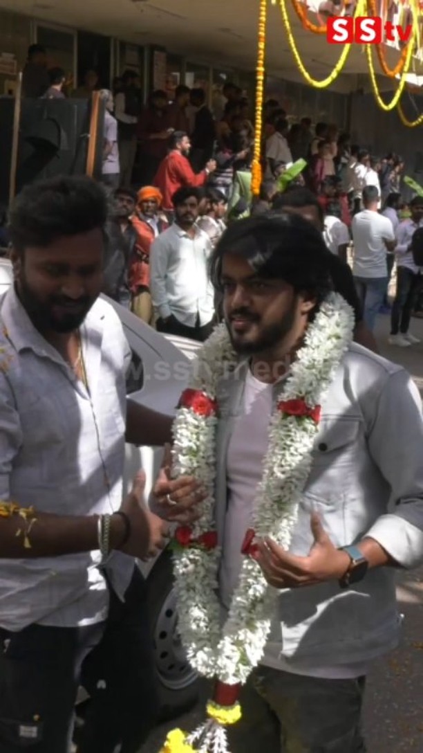 ರೈಡ್ ಮೂವಿ ಹೀರೋಗೆ ಮಾಲೆ ಹಾಕಿದ ಫ್ಯಾನ್ಸ್