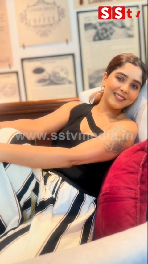 Aishwarya enjoying herself in Sri Lanka