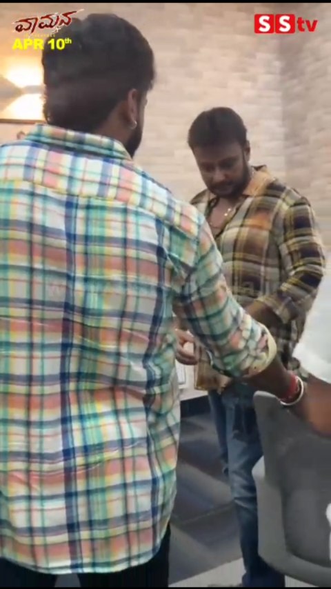 Darshan falls at Dhanveerah's father's feet due to back pain