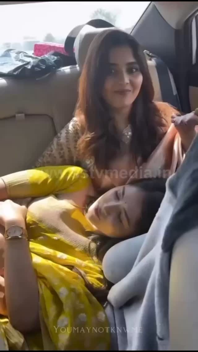 Aishwarya slapped Mokshita on the cheek